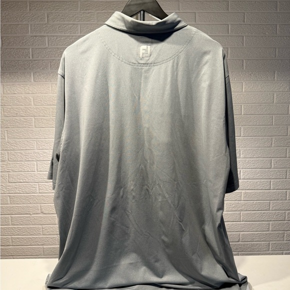 FootJoy Men's Light Gray Button Down Shirt - Picture 3 of 5